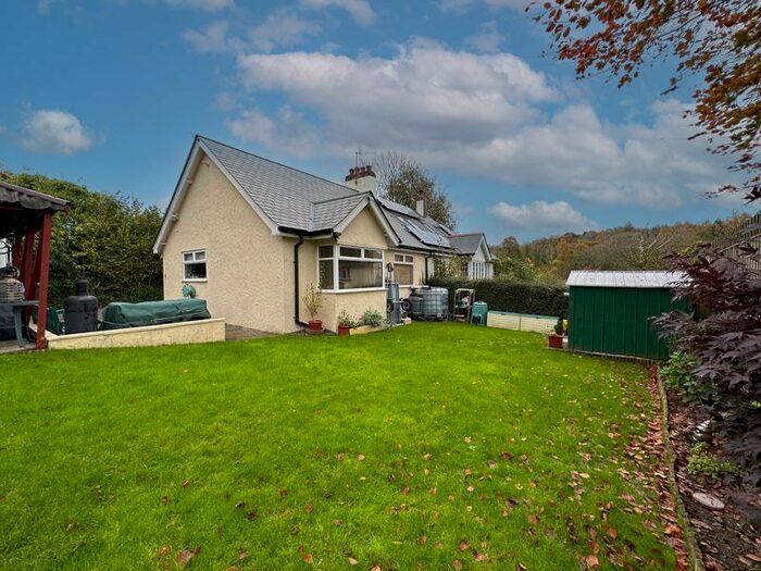 2 Bedroom Bungalow For Sale In Orchard Road, Ashburton, Newton Abbot, TQ13