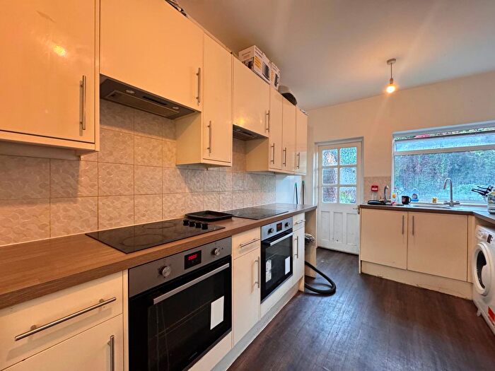 6 Bedroom Terraced House To Rent In Bellclose Road, West Drayton, UB7