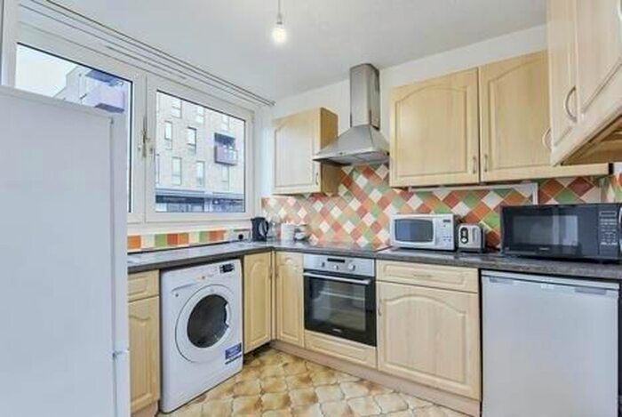 4 Bedroom Flat To Rent In Ben Jonson Road, London, E1