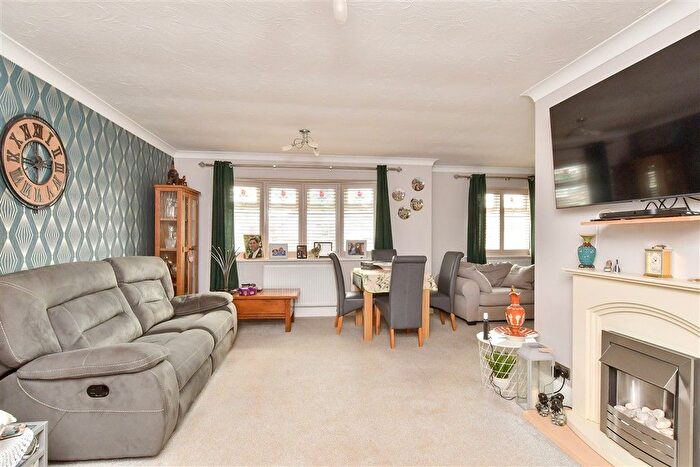 3 Bedroom Detached Bungalow For Sale In Victoria Avenue, Peacehaven, East Sussex, BN10