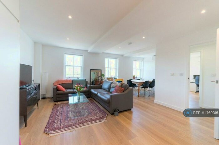 3 Bedroom Flat To Rent In Bancroft Road, London, E1