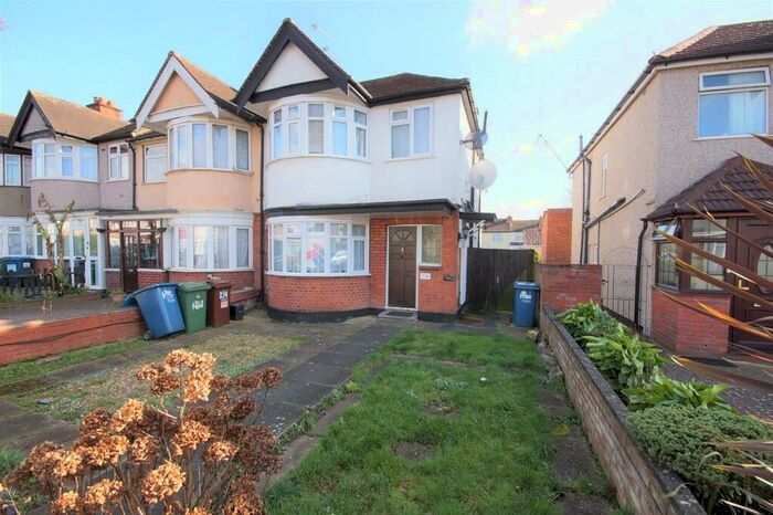 1 Bedroom Ground Maisonette To Rent In Lynton Road, Harrow, HA2