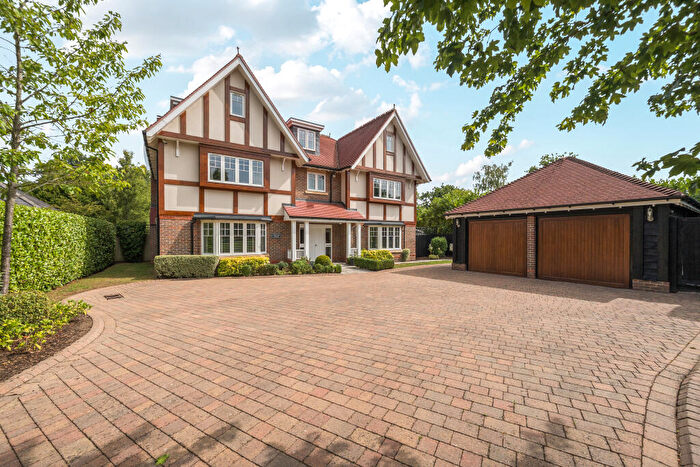 7 Bedroom House For Sale In Kiln Hill, White Waltham, SL6