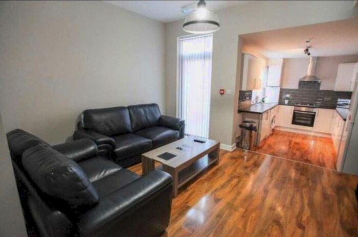 6 Bedroom Flat To Rent In Bigham Rd, Kensington, Liverpool, L6