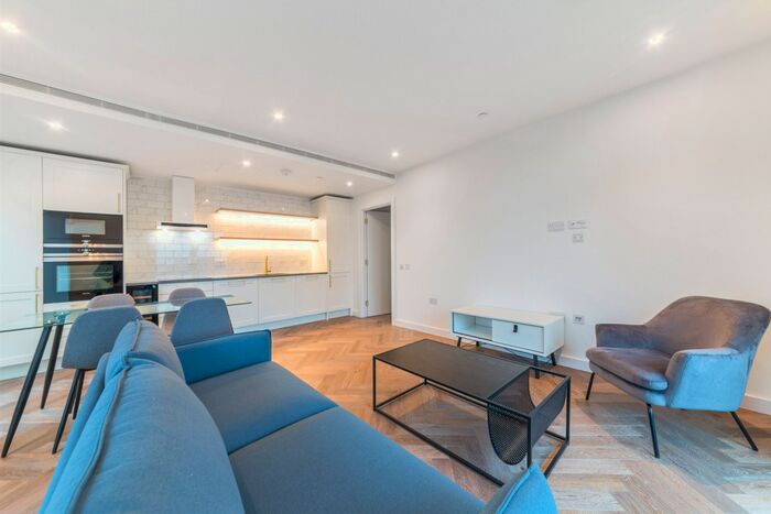 2 Bedroom Flat To Rent In Gauging Square, London, E1W