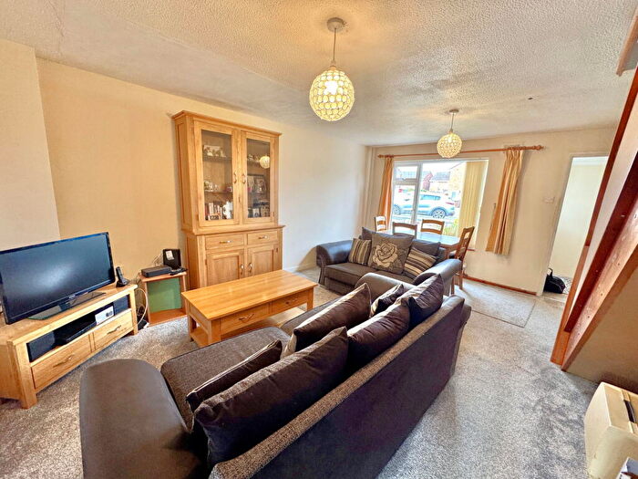 3 Bedroom Terraced House For Sale In Walcot Close, Thornbury, Plymouth, PL6