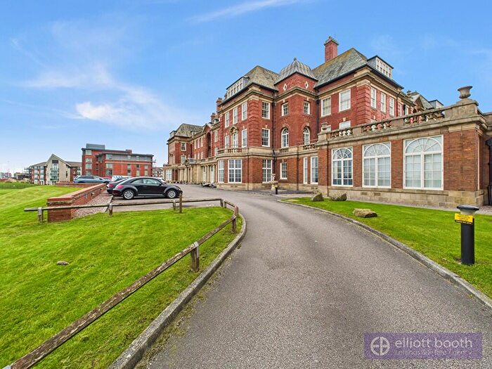 1 Bedroom Flat For Sale In Admiral Point, Queens Promenade, FY2