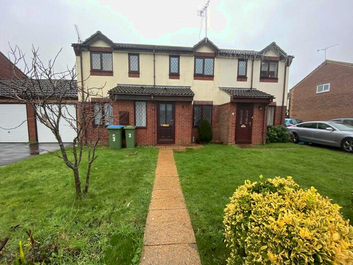 2 Bedroom Property To Rent In Satinwood Close, Middleton-On-Sea PO22