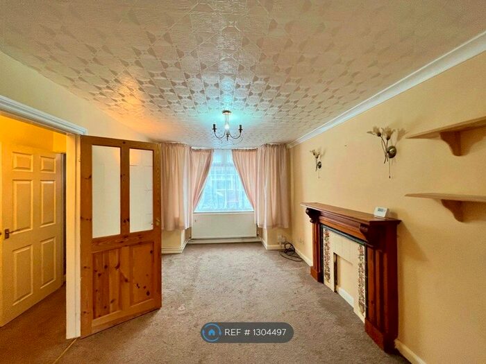 3 Bedroom Terraced House To Rent In Hart Street, Cleethorpes DN35