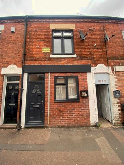 2 Bedroom Flat To Rent In Cavendish Road, Leicester, LE2
