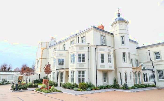 2 Bedroom Flat For Sale In Off Fountain Way, Wilton Road, Salisbury, SP2
