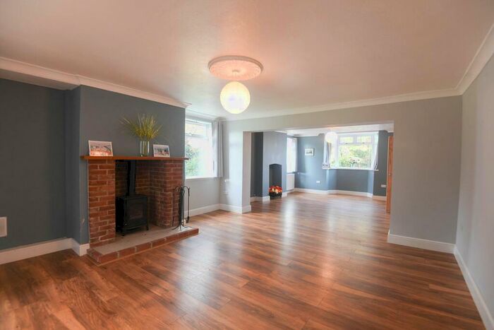 4 Bedroom Detached House For Sale In Main Street, Gedney Dyke, Spalding, Lincolnshire, PE12