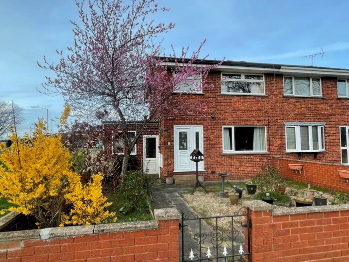 3 Bedroom Semi-Detached House To Rent In Hereford Close, Worksop, S81