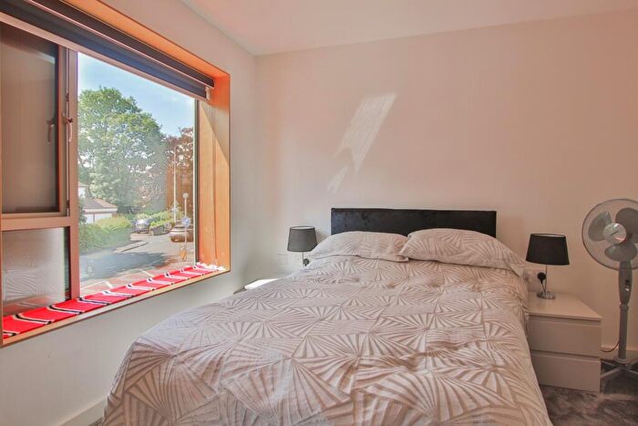 3 Bedroom Terraced House For Sale In Thwaite Street, Cottingham, HU16