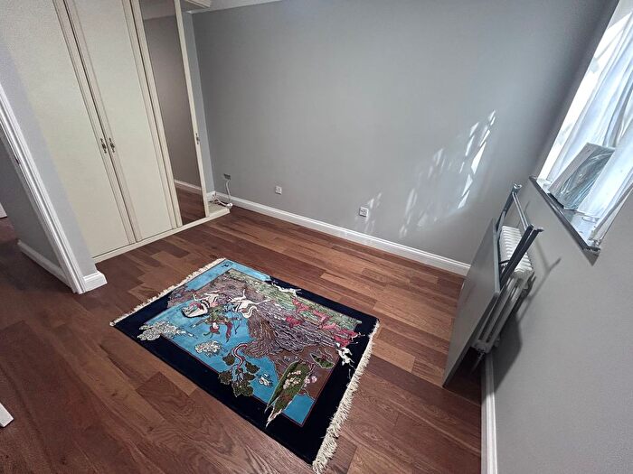 2 Bedroom Flat To Rent In Gordon Avenue, Stanmore, HA7