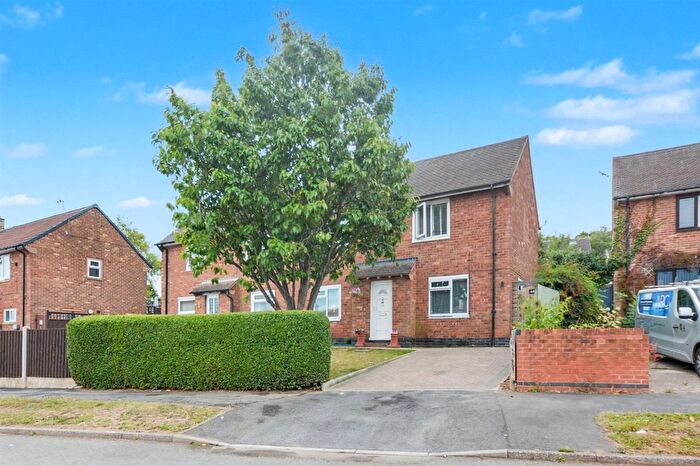 3 Bedroom Semi-Detached House For Sale In Wood Avenue, Sandiacre, Nottingham, NG10