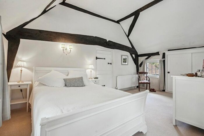 4 Bedroom Cottage For Sale In Thame Road, Chilton, HP18