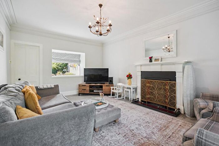 3 Bedroom Cottage For Sale In Claredon Place, Dunblane, FK15