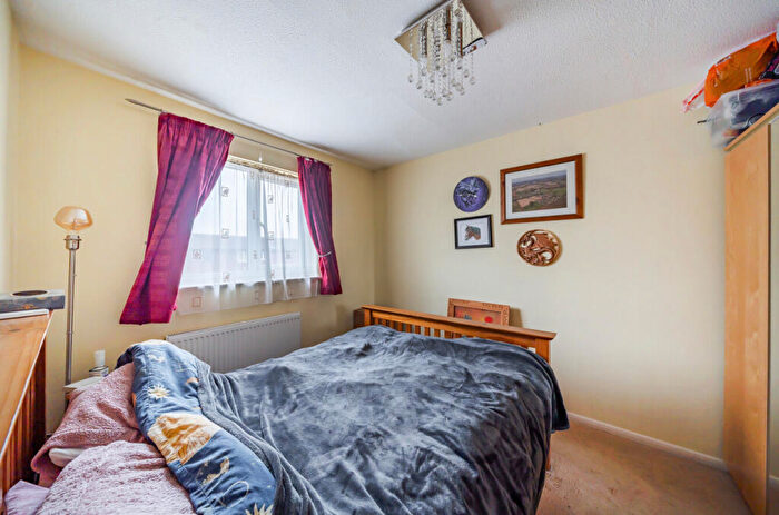 3 Bedroom Terraced House For Sale In Springfields Close, Padbury, Buckingham, MK18