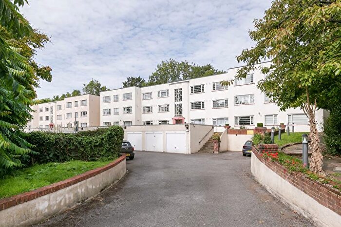 2 Bedroom Flat For Sale In Lansdowne Court, Brighton Road, Purley, CR8