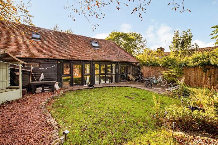 2 Bedroom Barn Conversion For Sale In Vicarage Road, Steventon, OX13