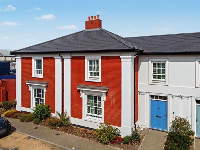 3 Bedroom Property For Sale In Raleigh Villas, Beeston, Nottingham, NG9