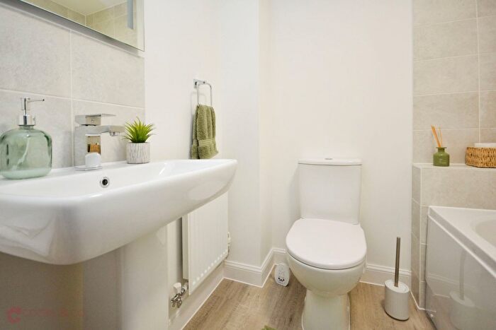 2 Bedroom Semi-Detached House For Sale In Market Garden Close, Ramsgate, Kent, CT12