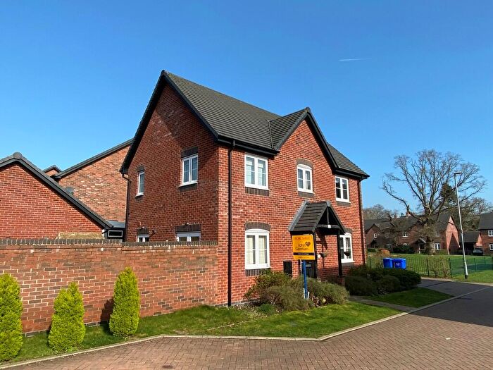 3 Bedroom Detached House For Sale In Campion Way, Uttoxeter, ST14