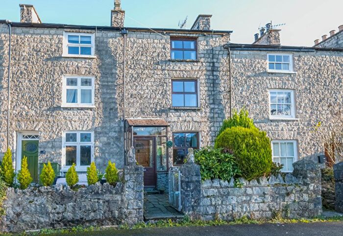 5 Bedroom Terraced House For Sale In Castle Crescent, Kendal, LA9