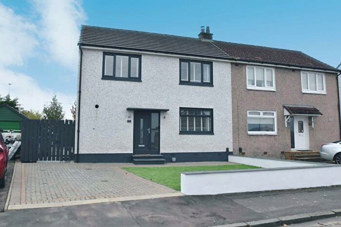 3 Bedroom Semi-Detached House For Sale In Almond Drive, Lenzie, G66