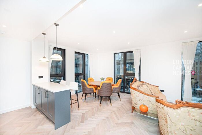 2 Bedroom Apartment To Rent In Merino Gardens, London, E1W