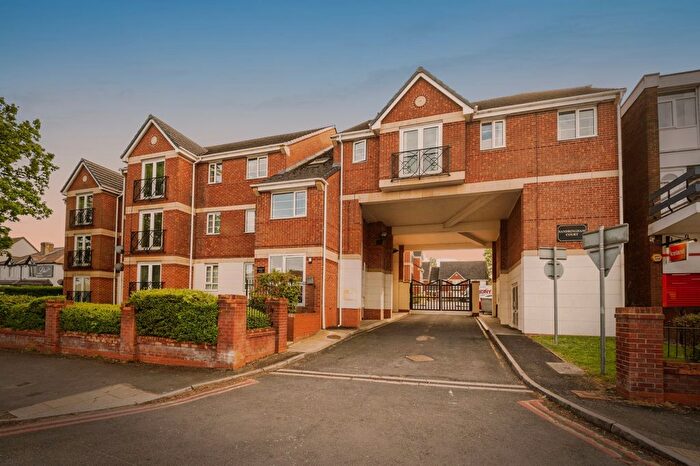 2 Bedroom Flat For Sale In Walsall Road, Birmingham, B42