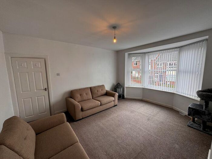 3 Bedroom Terraced House To Rent In Howard Street, Gateshead, NE8