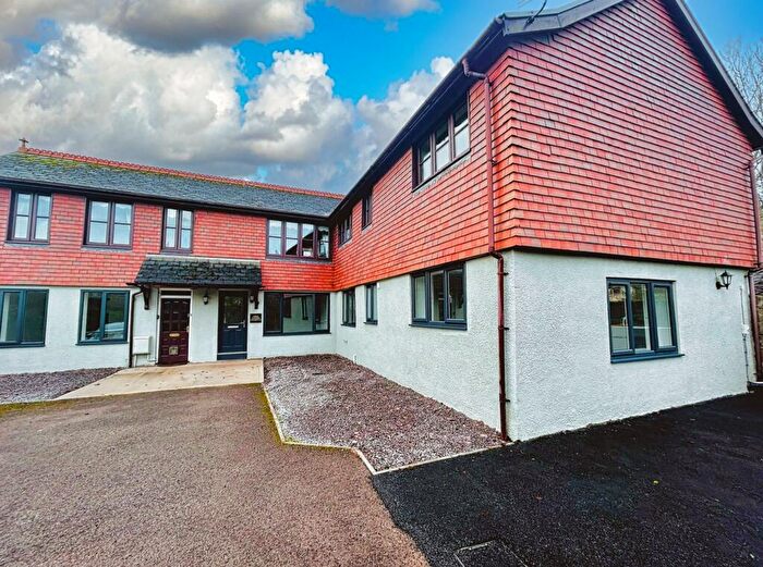 2 Bedroom Flat To Rent In Westgate, Cowbridge, CF71