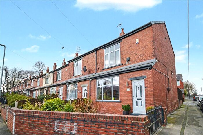 2 Bedroom End Of Terrace House For Sale In Parnaby Avenue, Leeds, West Yorkshire, LS10