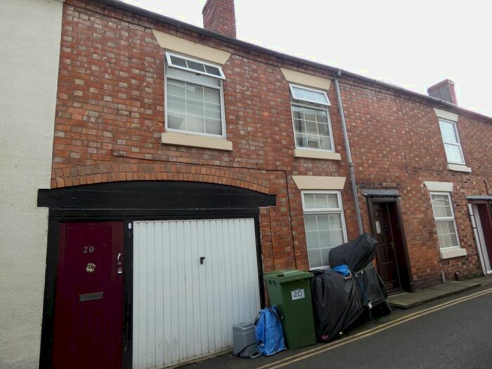 2 Bedroom Flat To Rent In George Street, Dawley, Telford, TF4