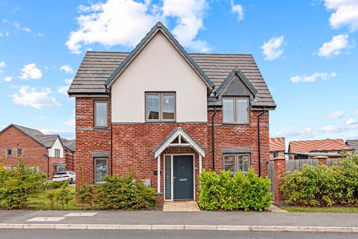3 Bedroom Semi-Detached House For Sale In Poppy Field Way, Carlton-In-Lindrick, S81