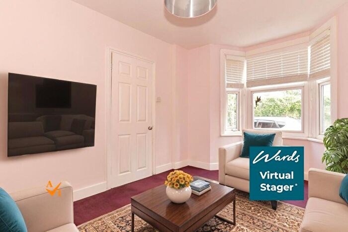 3 Bedroom Semi-Detached House For Sale In Wellwinch Road, Sittingbourne, Kent, ME10