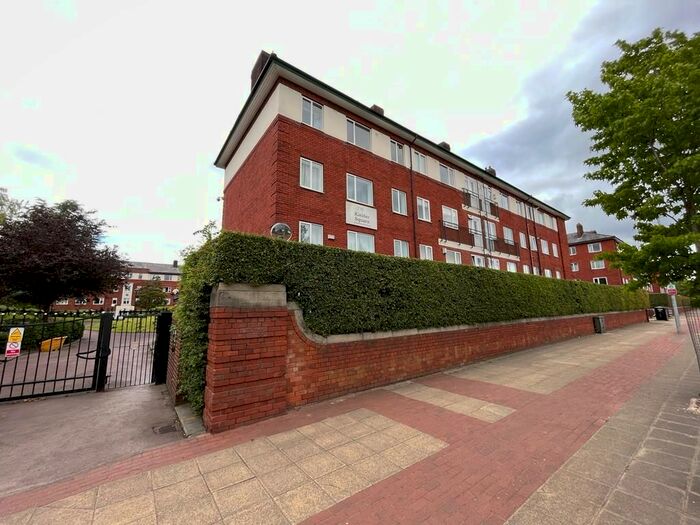 2 Bedroom Flat To Rent In Kielder Square, Salford, M5