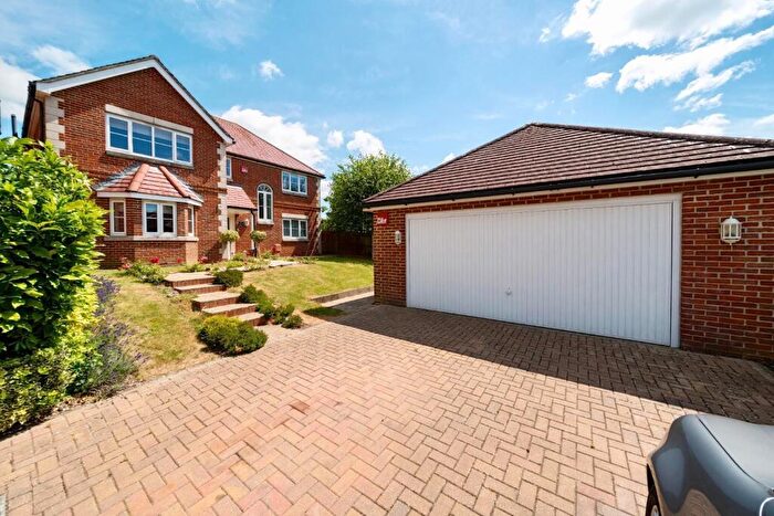 4 Bedroom Detached House For Sale In Durlands Court, Waterlooville, PO8