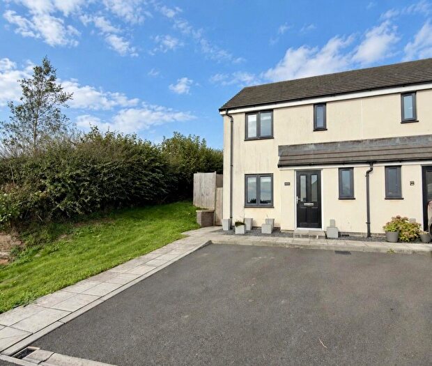 3 Bedroom Semi Detached House For Sale In Tanners Road, Bodmin, PL31