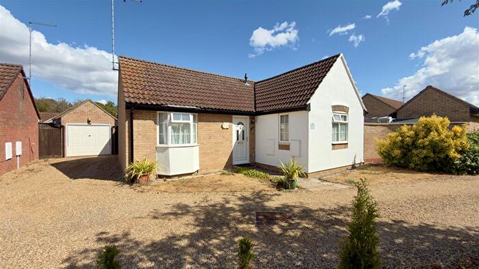 2 Bedroom Detached Bungalow For Sale In Goodacre, Orton Goldhay, Peterborough, PE2