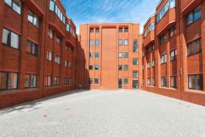 1 Bedroom Apartment For Sale In Prospect Hill, Redditch, B97