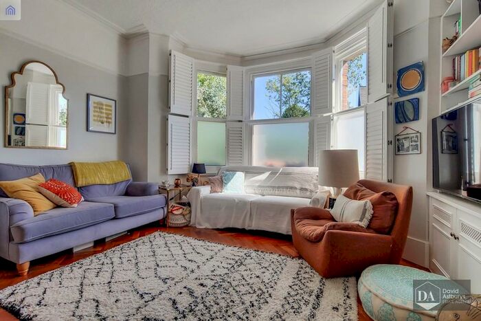 2 Bedroom Apartment To Rent In Dorset Road, Alexandra Palace, N22