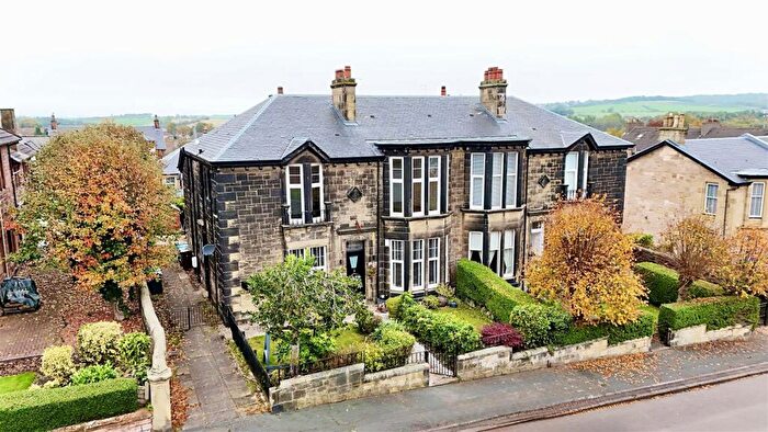 3 Bedroom Flat For Sale In Dunbeth Avenue, Coatbridge, ML5