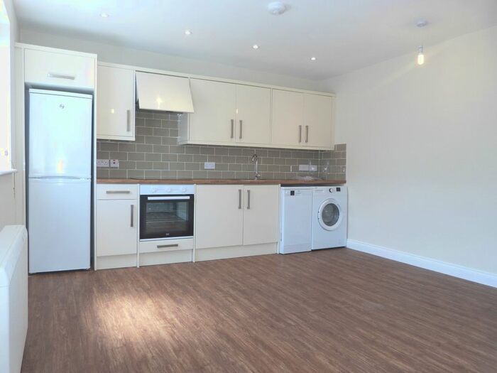 2 Bedroom Flat To Rent In Tower Street, Harrogate, HG1