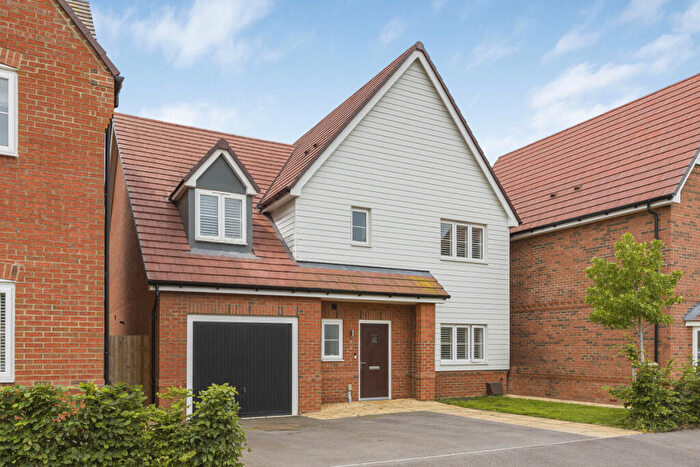 4 Bedroom Detached House For Sale In Foxcote Crescent, Didcot, OX11