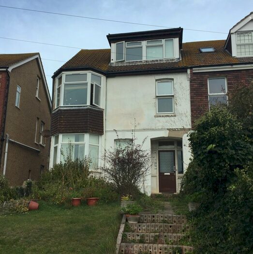 2 Bedroom Flat To Rent In Chichester Road, Seaford, BN25