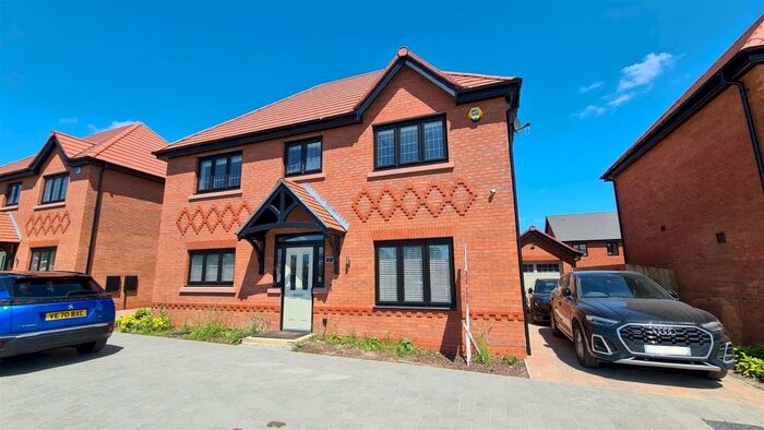 4 Bedroom Detached House To Rent In Wentworth Street, Handforth, SK9