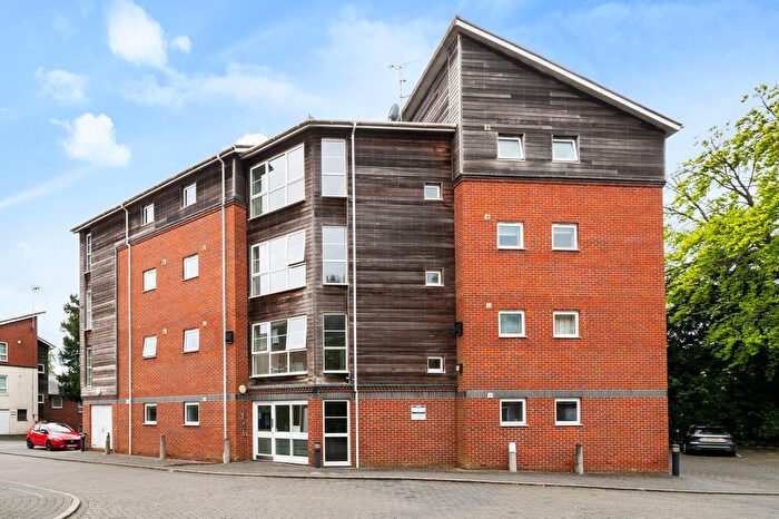 2 Bedroom Flat To Rent In Athelstan Road, Sycamore House Athelstan Road, SO23